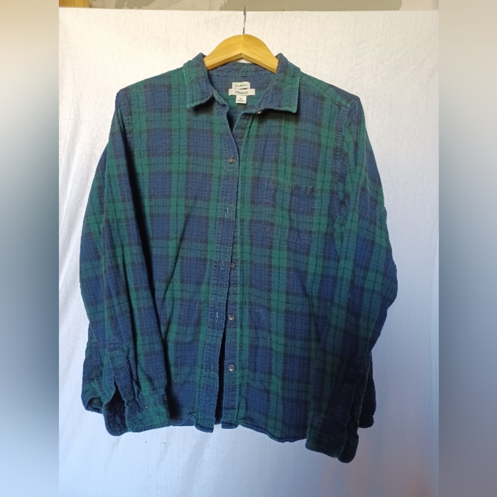 Women's relaxed fit Black Watch plaid L.L.Bean flannel